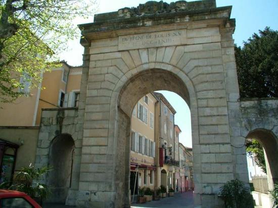 la Porte Saint Martin