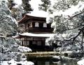 Le pavillon d'argent sous la neige